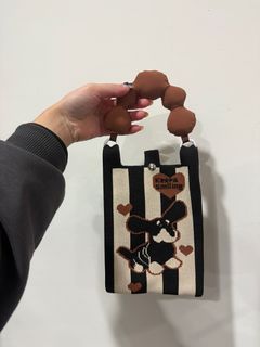 20484 Kosoul New fashion shoulder bag mini knitted mobile phone bag Korean version versatile small portable change bag messenger bag Cute animals {Random Design}