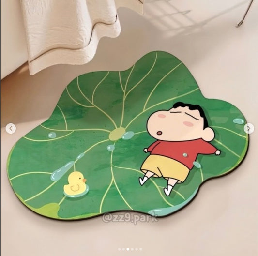 21137 Shinchan Leaf Mat absorbs water, keeping your floors dry and slip-free