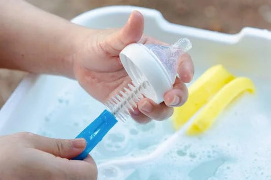373 – 2-in-1 Bottle and Nipple Brush (Multicolor)
