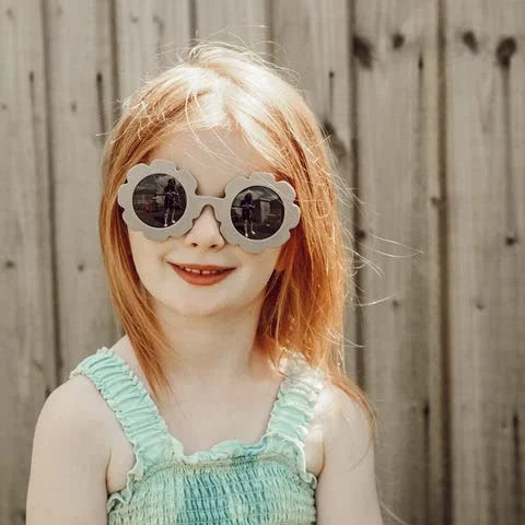 20141 Flower Shaped Sunglasses Cute Outdoor Sunglasses Eyewear for Kids {Multicolor}