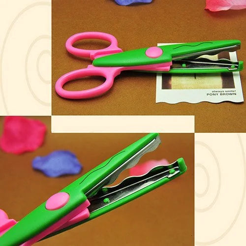 1294 ( 12 pcs ) Zig Zag Scissors