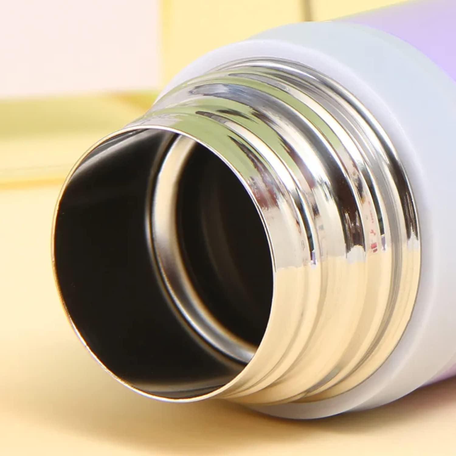 1098 Stainless Steel Flask Assorted Color Vacuum Insulated Water Bottle Travel Leak Proof Flask for Kids and Adults (500ml,Multicolor)