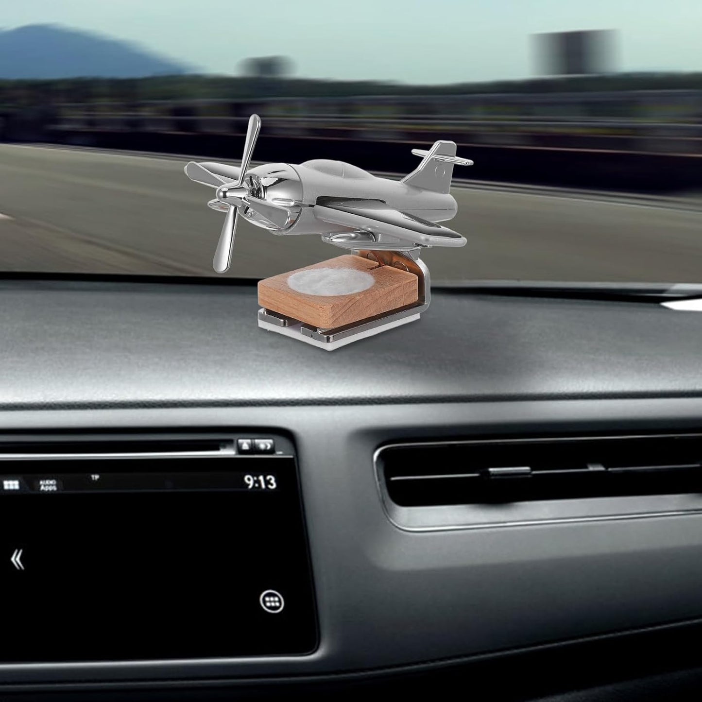 1-2020 Car Essential Oil Diffuser Solar Airplane Car Diffuser Wooden Base Fragrance Aromatherapy Diffuser Desk Ornaments for Car Office