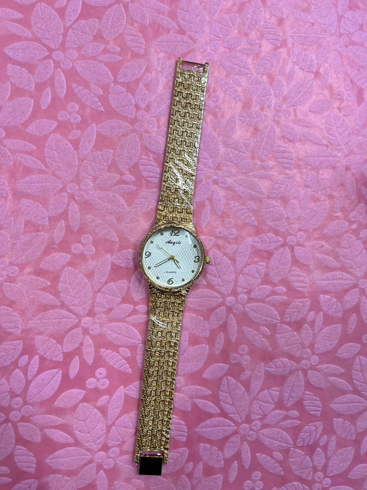 8015 Fashion Woman Watches