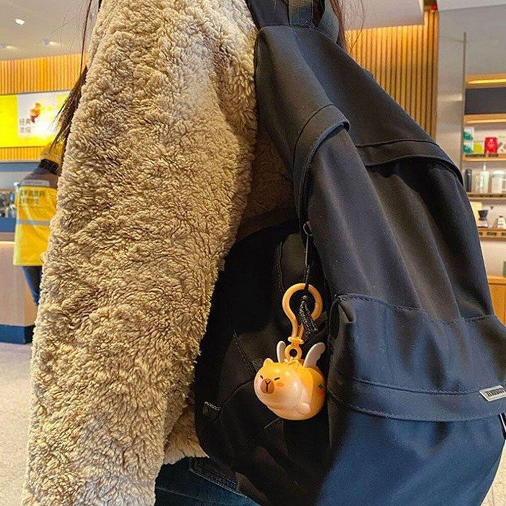 9099 Flying Capibara Keychain, Cute Funny Animal Keychains for Kids, Backpack, Hanging {Random Caracter}