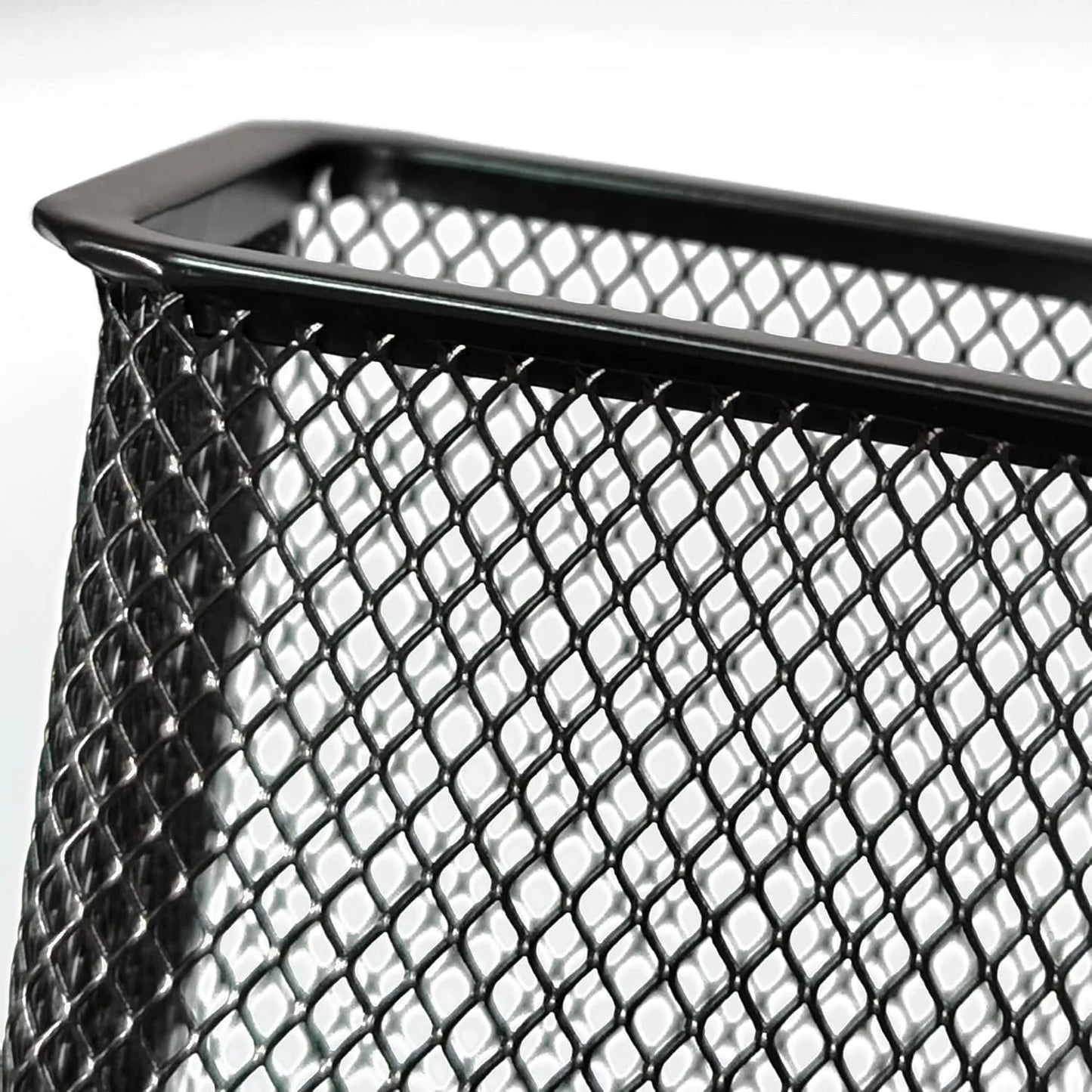 010512 Pen holder Iron art hollowed out desktop storage bucket simple student stationery