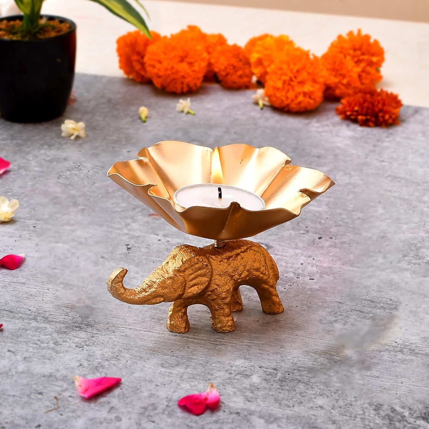 20429 Metal Flower Shaped Tealight Candle Holder with Elephant Base