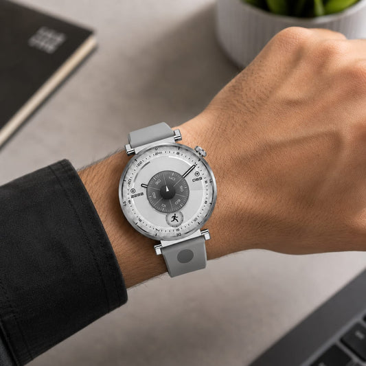 21047  GTS 6 Stylish Smart Watch with Soft Silicone Strap – Elegant Round Dial