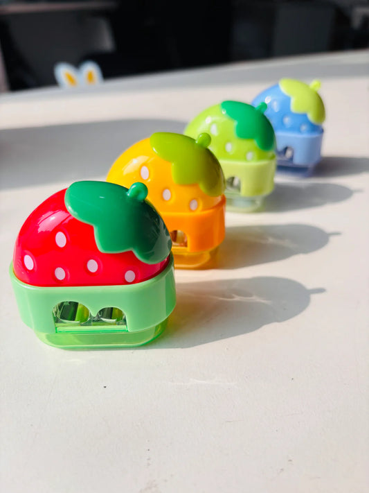 58103 Random Transparent Color Bubble Strawberry Shaped Pencil Sharpener, Cute Transparent Colorful Fruit Shaped Student Office Pencil Sharpener