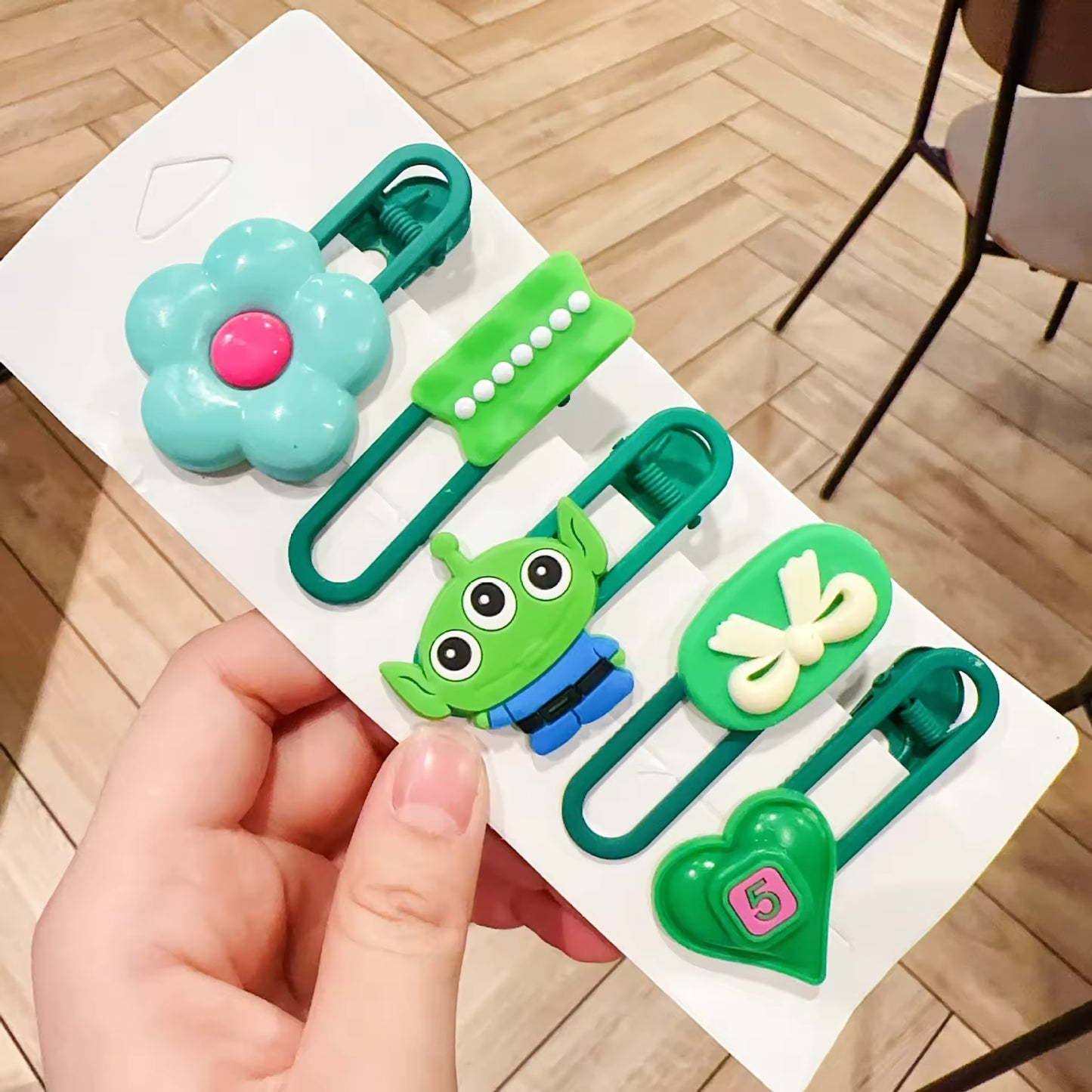 20166 Set of 6 Girls Hair Clips Set, Random Theme, Cute Cartoon Characters, Flower and Bunny Designs {Multicolor}