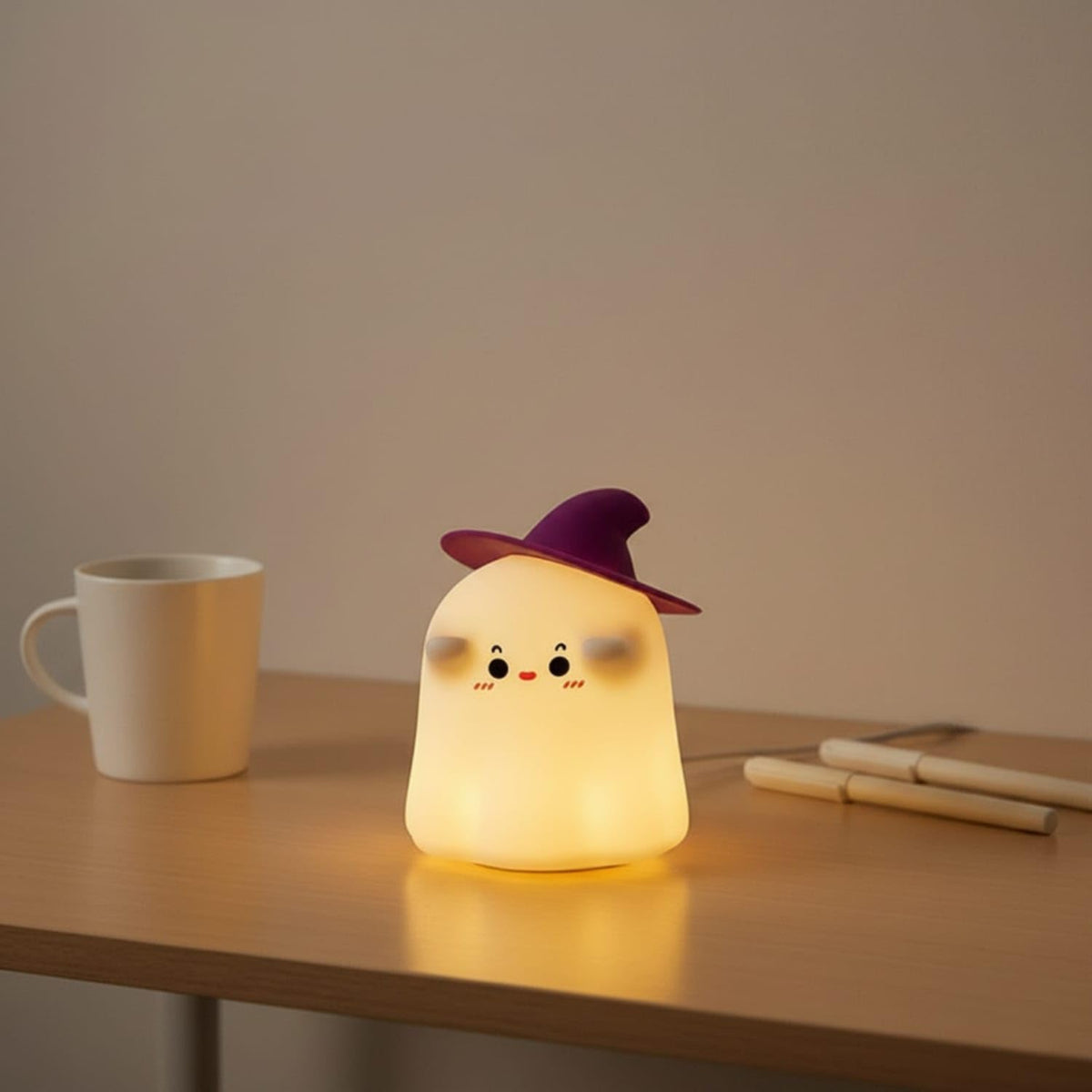 21313 Soft Glow Squishy Silicone Ghost Lamp Warm Yellow Ghost Night Light Spooky-Cute Silicone Night Light Child-Friendly for Children, Toddlers, Nightstand, Bedroom