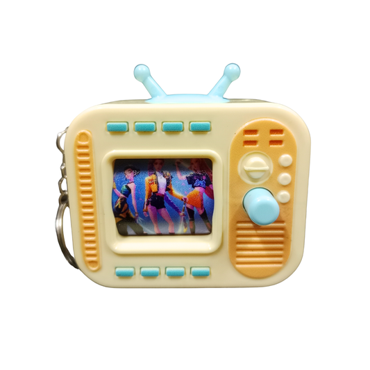 20547 Mini Retro TV Keychain {Random Color}