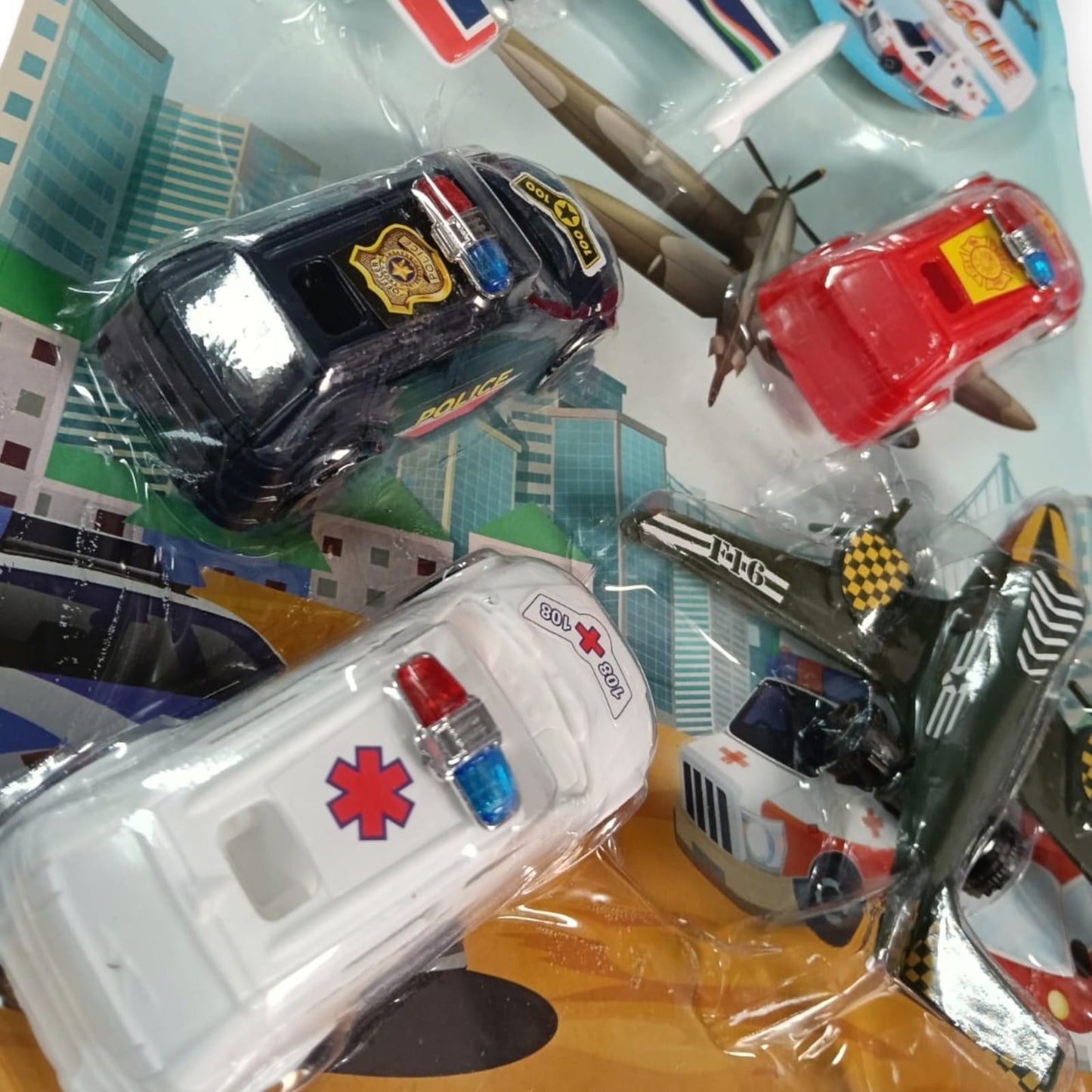 HY-12 Toys Plastic Standard Airport and Car Playset