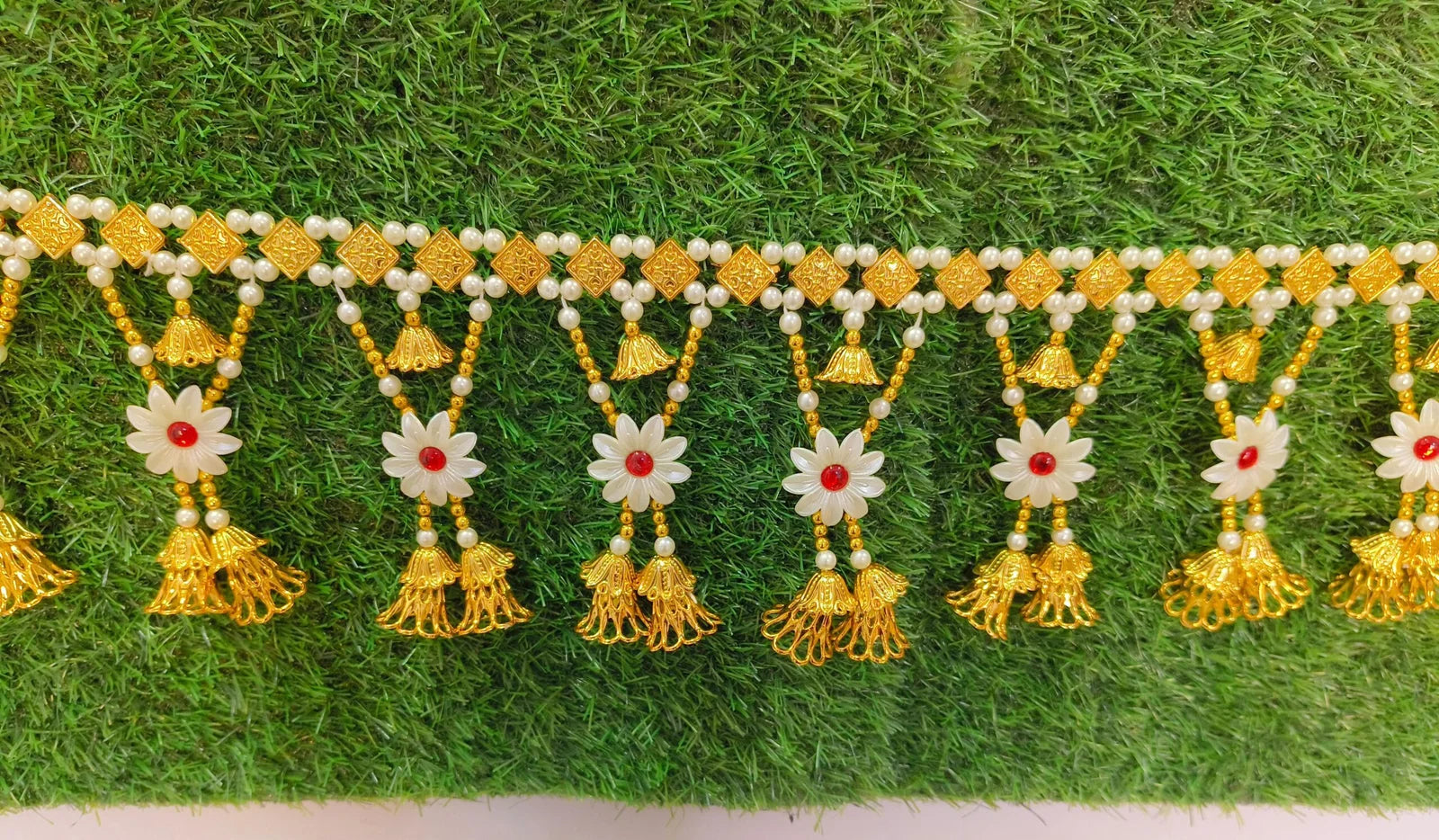 6087 Dual polished Moti plastic flower Toran 3 ft For Door