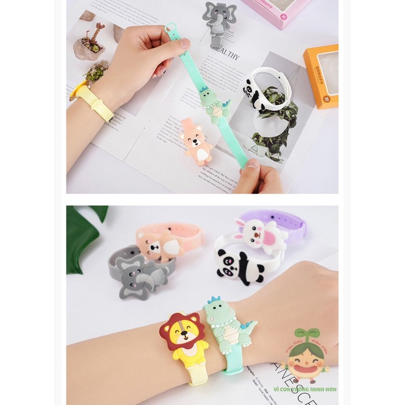 20189 Bracelet hand band Child cartoon Panda Elephant Lion (Random Animals)