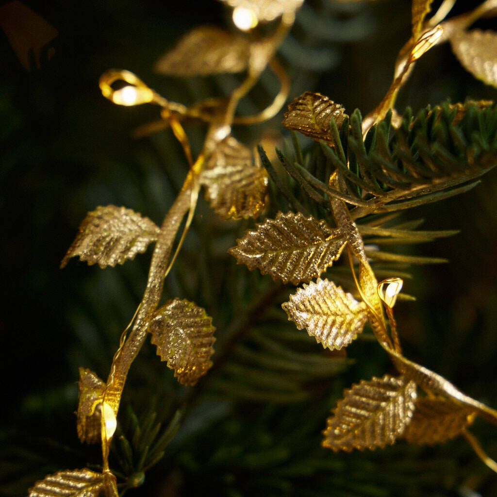 NC-A006 Artificial Vine Leaf Curtain Light 3m LED String Fake Greenery Garland Willow Leaves for Backdrop Bedroom Garden Home Birthday & Festive Decor  {Green /Golden }