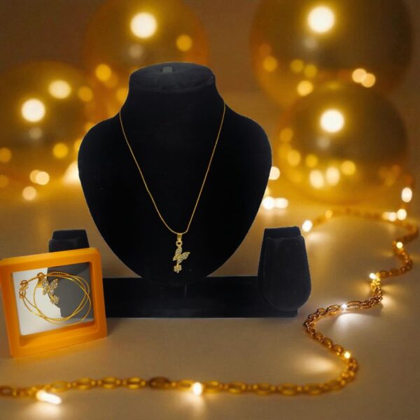 11227 Fancy Random Design Locket Chain For Women And Girls